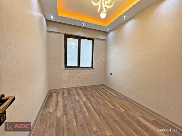 KARACAAHMETTE GENİŞ OTURUMLU CAM BALKONLU U.LÜX 2.5+1 DAİRE - Görsel 10