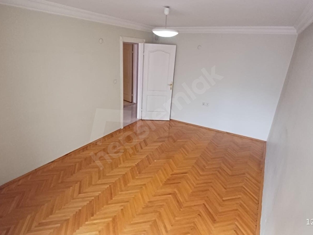 İNÖNÜ CADDESİ POLİGON METRO YAKINI OTOPARKLI SATILIK DAİRE 4+1 - Görsel 26