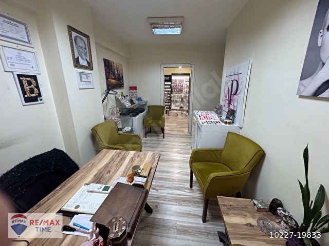 Bakırköy Merkez’de Kullanıma Hazır Satılık Büro