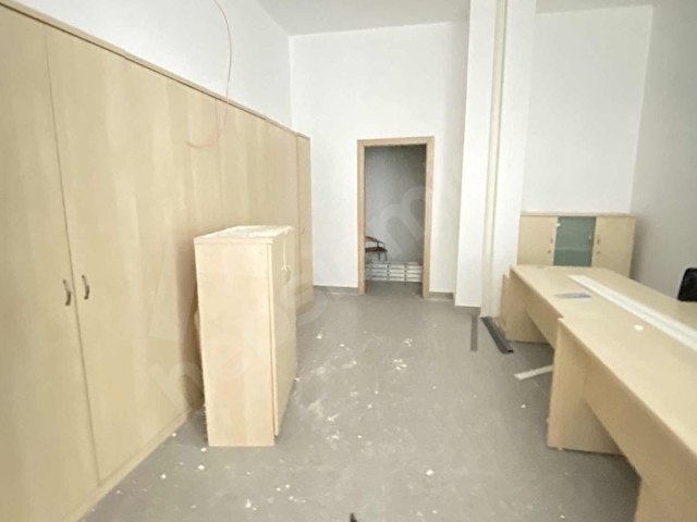 CADDE ÜSTÜ KÖŞE BAŞI 480 m2 TABELA DEĞERİ YÜKSEK KİRALIK DÜKKAN - Görsel 14