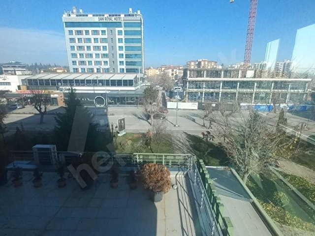 HOŞNUDİYE MH. İSMET İNÖNÜ-2 CAD. ÜZERİ BAŞAKKÜNKÇÜ PLAZADA 1+1 KİRALIK OFİS - Görsel 28