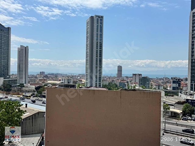 KARTAL TWIN TOWERSTA ÖN CEPHE BOŞ TAŞINMAYA HAZIR SATILIK 1+1 DAIRE - Görsel 25