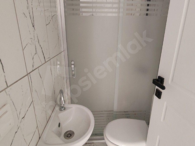AKBULUT GAYRİMENKULDEN CUMHURİYET MAHALLESİNDE MERİÇ HAUSE YAKINI LÜKS 2+1DAİRE - Görsel 8