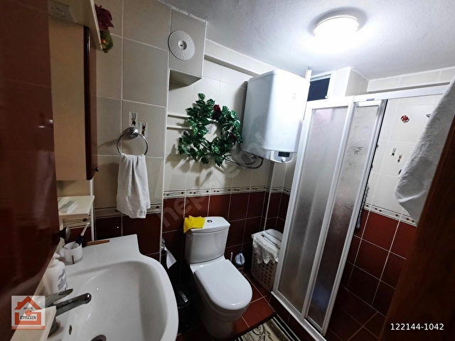 AKÇAY KÖŞEMDEN MERKEZDE DOĞALGAZLI EŞYALI 2+1 SATILIK DAİRE - Görsel 23
