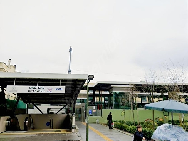 YALI MAH MARMARAY İSTASYONA KOMŞU HEM YATIRIM HEM OTURUMLUK