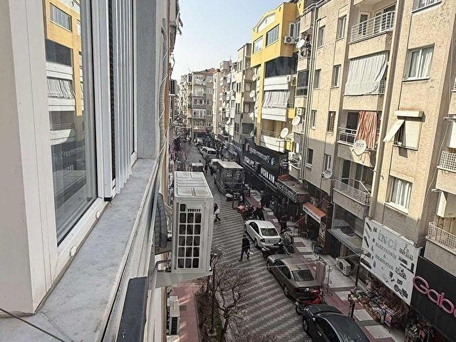 MANİSA ŞEHZADELER YARASANLARDA ÇARŞI MERKEZDE 3.KAT 2+1 DAİRE - Görsel 8