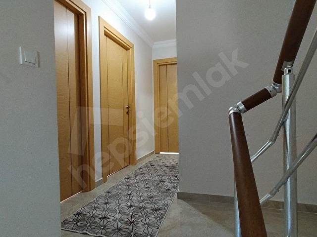 SAHİBİNDEN ÖZDEREDE DENİZE 300 M,EŞYALI KİRALIK TRİPLEX VİLLA - Görsel 10