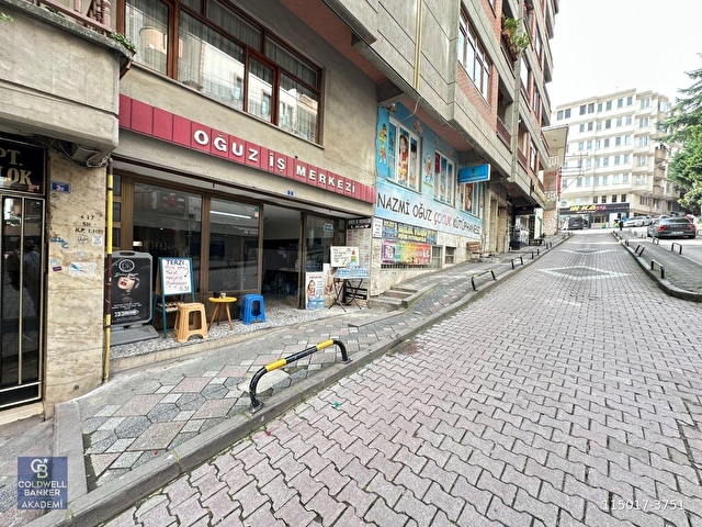 CB AKADEMİ İZMİT ÇARŞI OĞUZ İŞ MERKEZİNNDE SATILIK DÜKKAN - Görsel 18