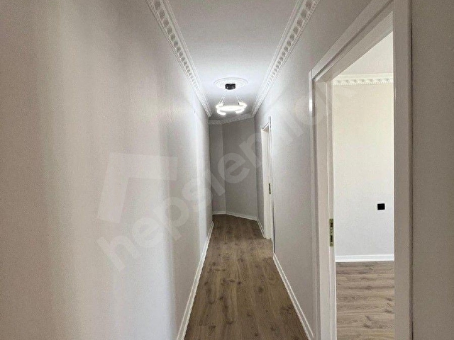 TURGUT ÖZALDA. BULV ÜSTÜ FUL EKSTRALI GENİŞ DOĞALGAZLI SATILIK 3+1 IÇİ YAPILI DAİRE.AZ HASARLI - Görsel 7