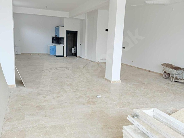 ŞAFAK İNŞAAT EMLAKTAN CADDE KENARI KULLANIŞLI 100M2 DÜKKAN - Görsel 3
