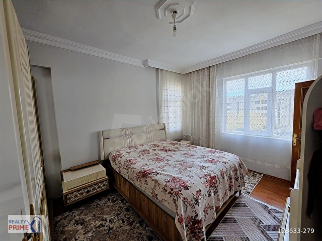 LARA ÇAĞLAYANDA SAHİLE YAKIN ASANSÖRLÜ 3+1 ARA KAT FIRSAT DAİRE - Görsel 11