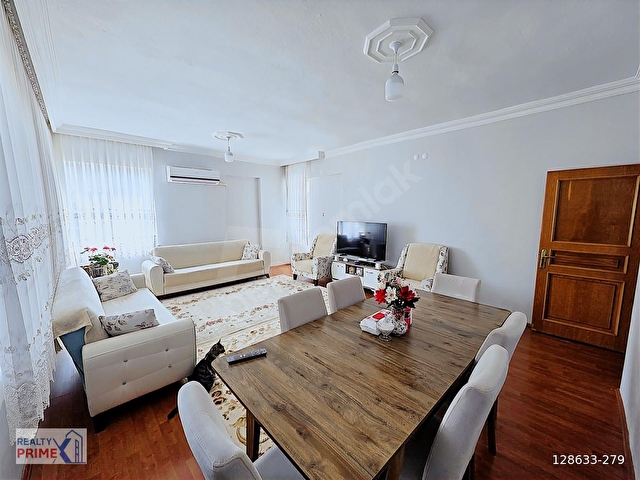 LARA ÇAĞLAYANDA SAHİLE YAKIN ASANSÖRLÜ 3+1 ARA KAT FIRSAT DAİRE - Görsel 3