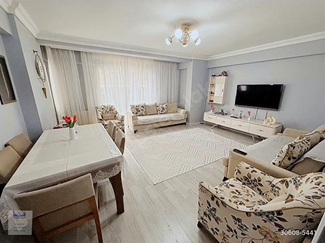SANCAKTEPE YENİDOĞAN MERKEZDE SİTE İÇERİSİNDE 2+1 ARAKAT DAİRE - Görsel 3