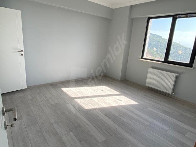 KARTAL YAKACIK ÇARŞI MAH 4 YILLIK ADALAR MANZARALI 3+1 KİRACILI DAİRE - Görsel 2