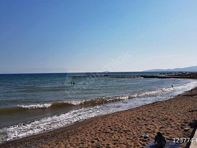 SEFERİHİSAR DOĞANBEY DE 3+1 SATILIK DENİZE 50 METRE YAZLIK VİLLA - Görsel 20