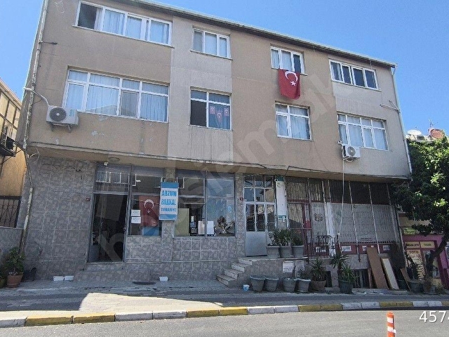 SARIYER PINAR MAH.NDE 110 M2 ANA CADDE ÜZERİNDE TUHAFİYE & HOBİ & BAKKAL DEVREN KİRALIK DÜKKAN