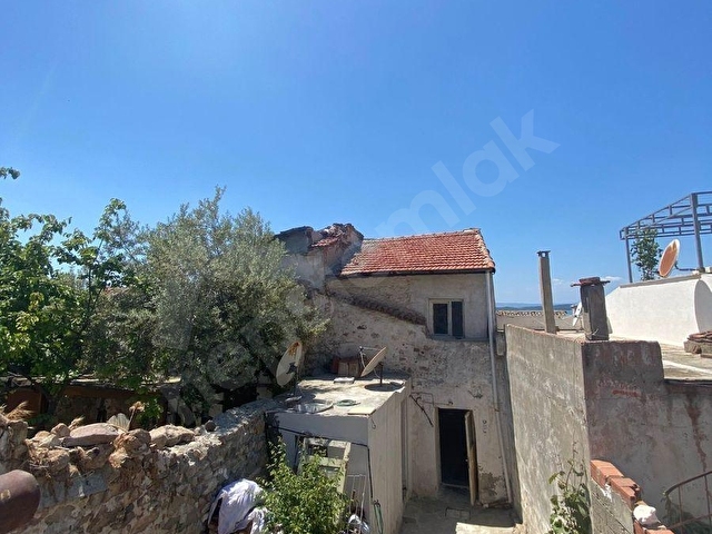 AYVADADAN AYVALIK MERKEZ’DE BAHÇELİ 3 KATLI 3+ 1TAŞ  RUM EVİ - Görsel 19