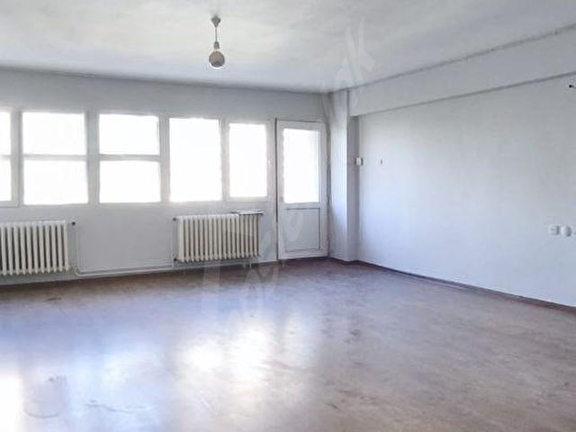Alsancak Mimar Sinanda Asansörlü,Doğalgazlı 3+1 Kiralık Daire - Görsel 6