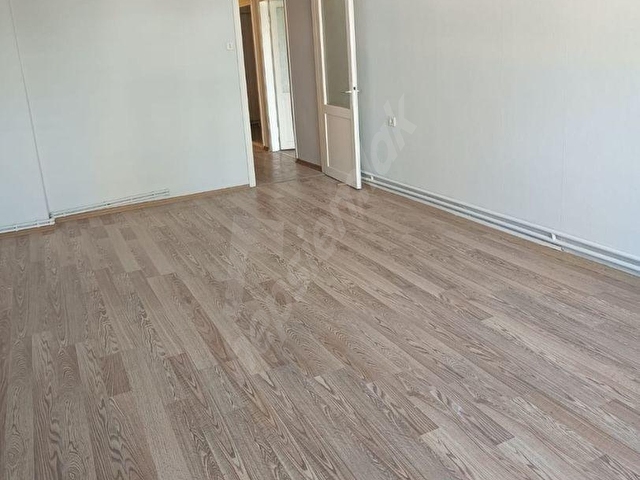 Alsancak Mimar Sinanda Asansörlü,Doğalgazlı 3+1 Kiralık Daire - Görsel 7