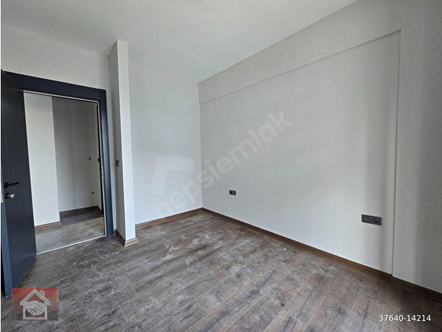 LAGOMDA 30M2 KAPATILABİLİR TERASLI 1+1 AVM CEPHELİ  YAPILI  OFİS - Görsel 17