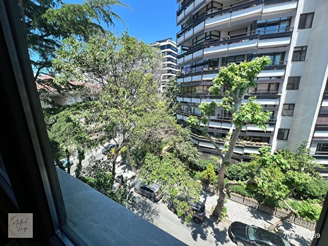 ŞAŞKINBAKKAL SAHİLDE NET 135 M2 ÇAMAŞIR ODALI 3,5+1 SIFIR DAİRE - Görsel 24