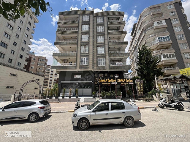 AKPIYARDA SATILIK CADDE ÜSTÜ MERKEZİ KONUMDA 3+1 SATILIK DAİRE