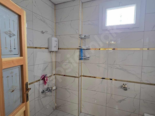 ALTIPARMAKTAN KÖŞE PARSEL GÜNEY CEPHELİ 4+1 SATILIK MÜSTAKİL EV - Görsel 16