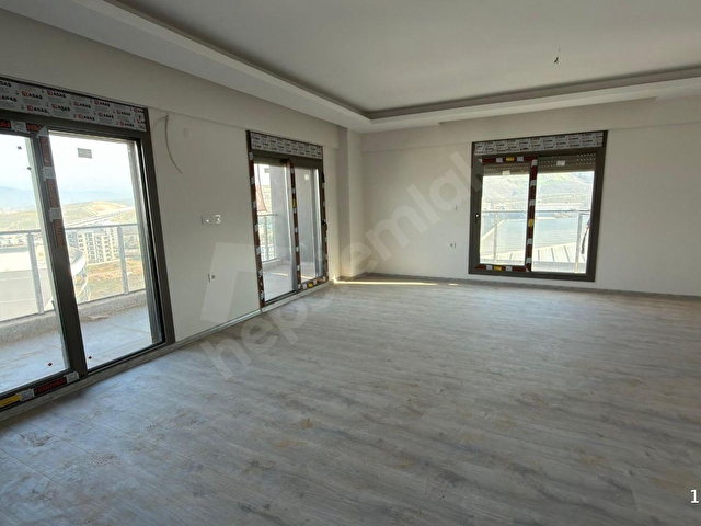 Menemende Satılık Dubleks Daire 4+1 Lüks Gazi Mahallesinde - Görsel 10