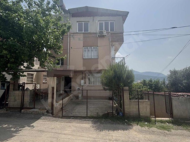 Küçükateş Emlaktan Kozan Devlet Hastahanesi Yanı Kiralık 3+0Ev