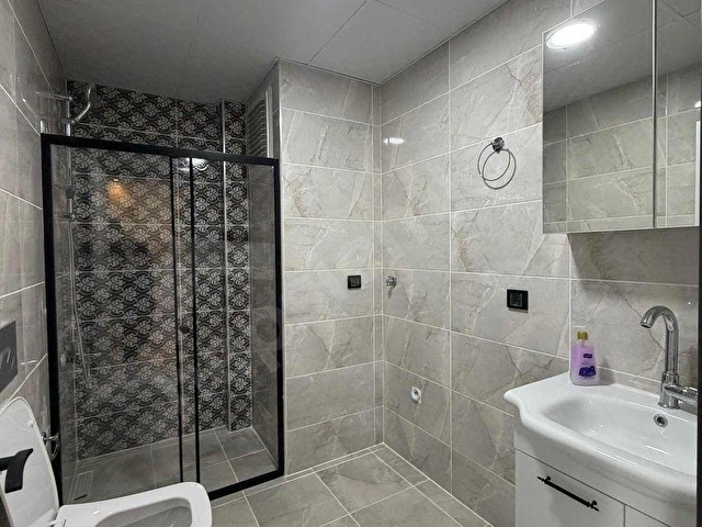 KÖRFEZDE 1+1 ARAKAT EŞYALI SATILIK DAİRE - Görsel 11