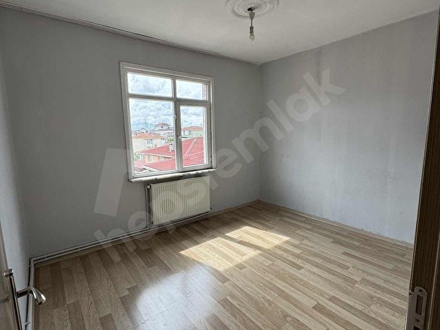Merkeze Yürüme Mesafesinde Fatih Mahallesinde 3+1 Kiralık Daire - Görsel 8