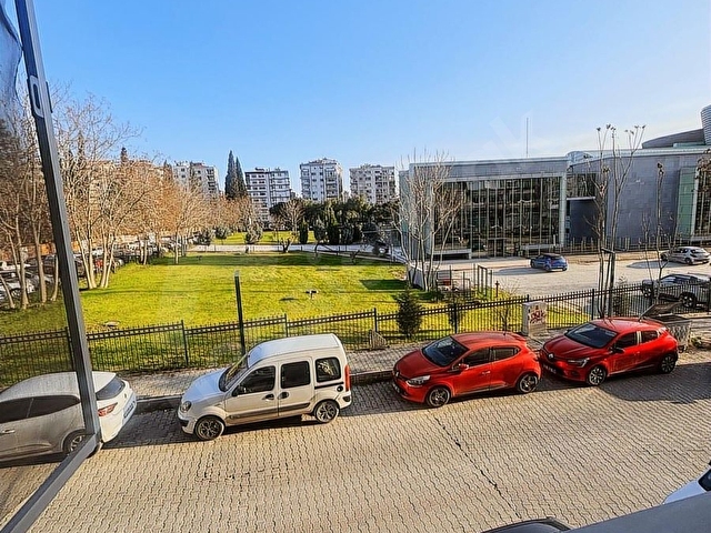Bornova Kültür Merkezi Karşısı Satılık Geniş İş Yeri - Görsel 12
