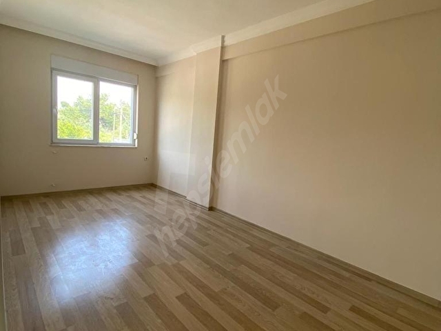 ÜNSAL MAH 3+1 GÜNEY CEPHE 1 KAT - Görsel 8