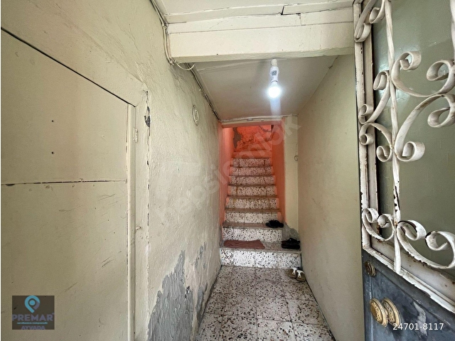 AYVALIK MERKEZDE AVLULU VE TERASLI 2 KATLI 3+1 MÜSTAKİL KAĞİR RUM EVİ - Görsel 5