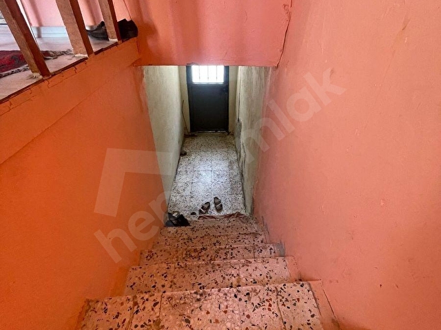 AYVALIK MERKEZDE AVLULU VE TERASLI 2 KATLI 3+1 MÜSTAKİL KAĞİR RUM EVİ - Görsel 7