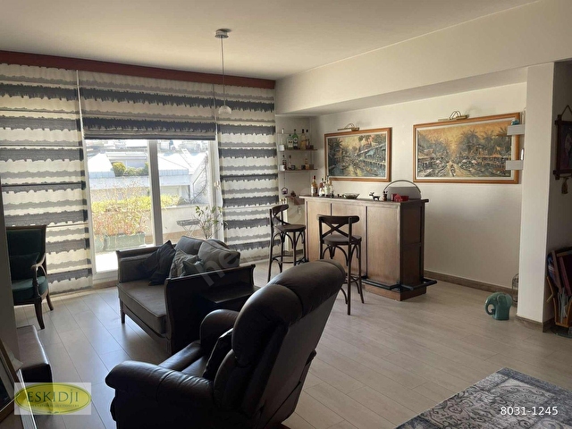 Ataşehir 7000ada Havuzlu Sitede 240 m2 Net 5+2 Satılık Daire - Görsel 12