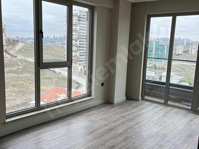Turyaptan Bordo Yaşamda Çift cephe Ara Kat 1+1 Köşe Daire - Görsel 5