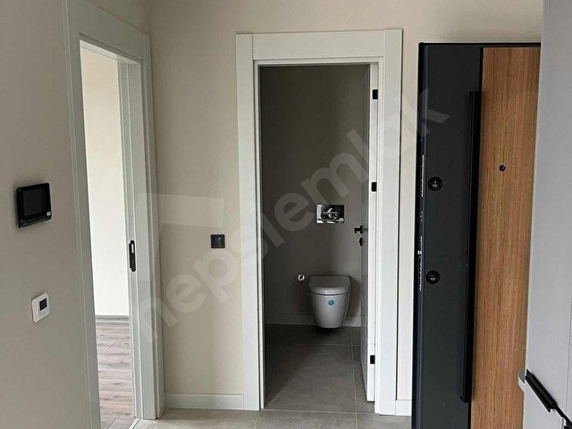 Turyaptan Bordo Yaşamda Çift cephe Ara Kat 1+1 Köşe Daire - Görsel 9