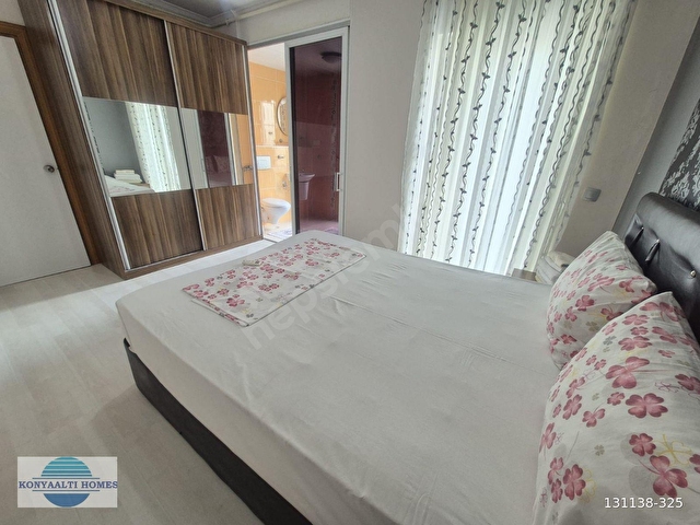 KONYAALTI LİMANDA 2+1 DENİZE 350 mt, EŞYALI, 2 BANYO WC HAVUZLU - Görsel 9