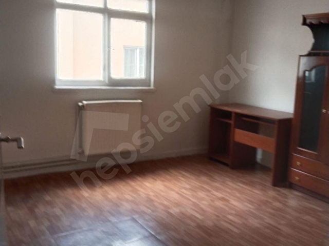 MERALDEN  SOKULLU CADDESİNDE MUHTEŞEM  MANZARALI 3+1 FIRSAT DAİRESİ - Görsel 27