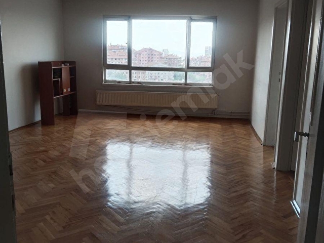 MERALDEN  SOKULLU CADDESİNDE MUHTEŞEM  MANZARALI 3+1 FIRSAT DAİRESİ - Görsel 19