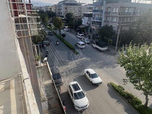 CUMHURİYETTE KERVANYOLU ÜZERİNDE KİRALIK 3+1 DAİRE - Görsel 18