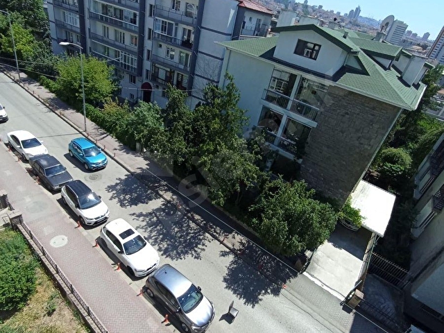 KENNEDY CADDESİNDE 3+1 BAKIMLI KİRALIK DAİRE - Görsel 25