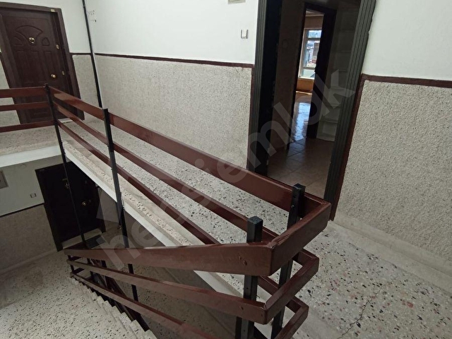 KENNEDY CADDESİNDE 3+1 BAKIMLI KİRALIK DAİRE - Görsel 23