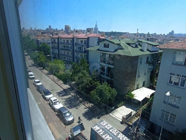 KENNEDY CADDESİNDE 3+1 BAKIMLI KİRALIK DAİRE - Görsel 27