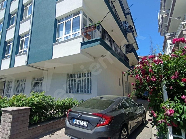 KENNEDY CADDESİNDE 3+1 BAKIMLI KİRALIK DAİRE - Görsel 21