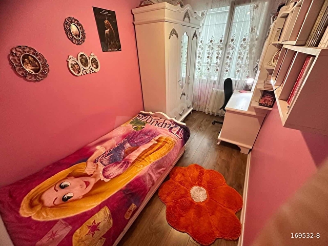 KÜÇÜKÇEKMECE CUMHURİYET MH SATILIK 3+1 OTOPARKLI ARA KAT DAİRE - Görsel 7