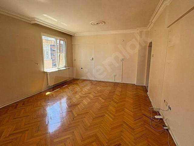 KOZYATAĞI İNÖNÜ CADDESİNDE 3+1 KİRALIK DAİRE - Görsel 12