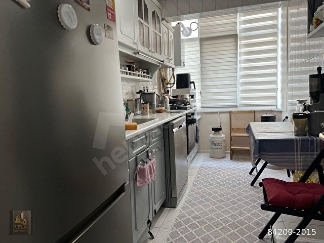 KADIKÖY BOSTANCI GÜVENLK SİTESİ 3+1 ARAKAT DENİZ MANZARALI DAİRE - Görsel 3