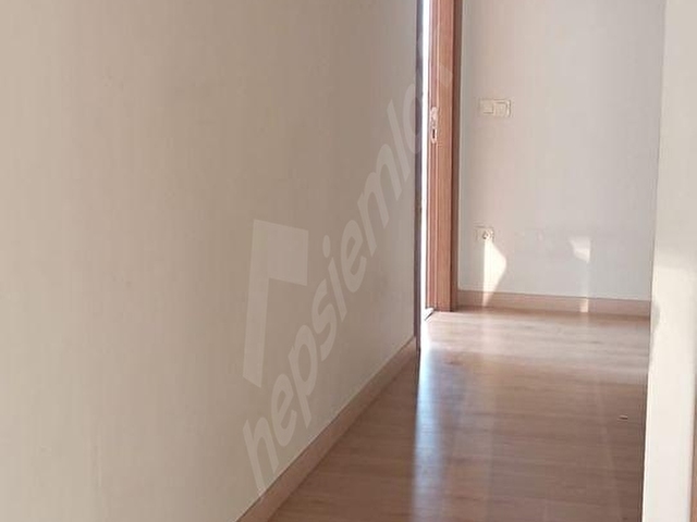 Esenyurt İkiz Konaklar 4+1 Yüksek Kat Kiralık Geniş Daire - Görsel 20